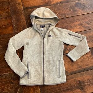 Patagonia womans xs hooded zip up sweater